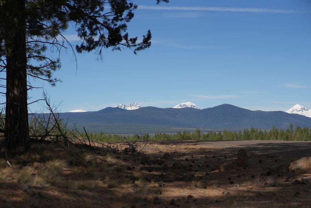 Concannon St Bend Bend, OR 97702 - Photo 3 of 33 8-web-or-mls-Riley Visuals-8