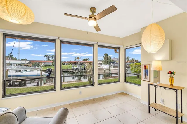 a view of a livingroom with furniture