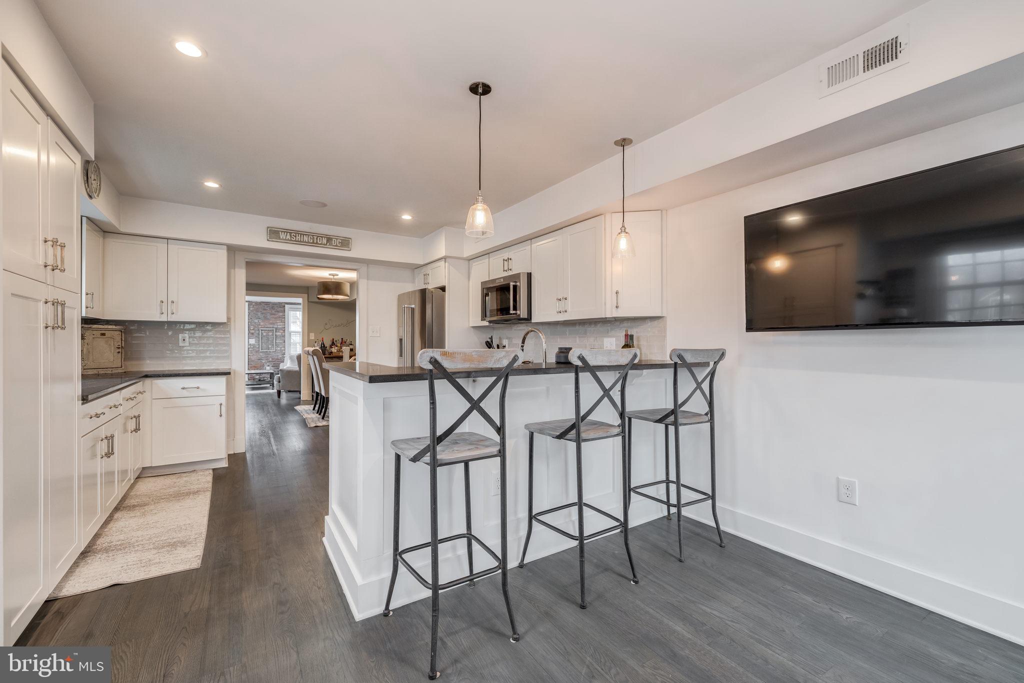 601 South St Asaph Street Alexandria, VA 22314 - Photo 14 of 47 Kitchen