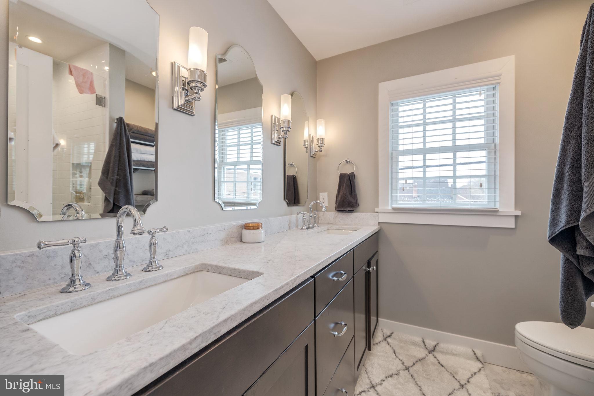 601 South St Asaph Street Alexandria, VA 22314 - Photo 30 of 47 Primary Bathroom