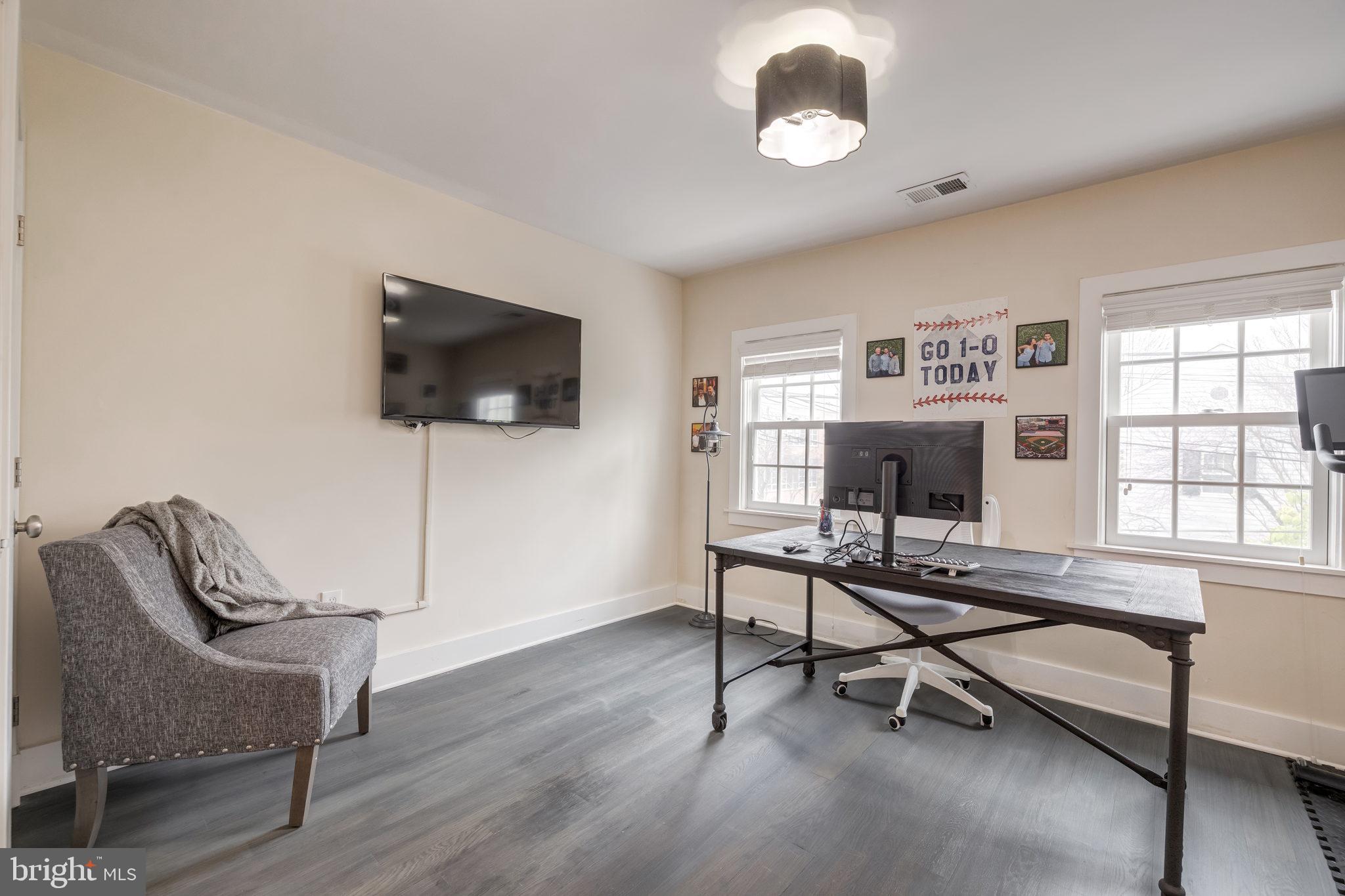 601 South St Asaph Street Alexandria, VA 22314 - Photo 33 of 47 Bedroom 2