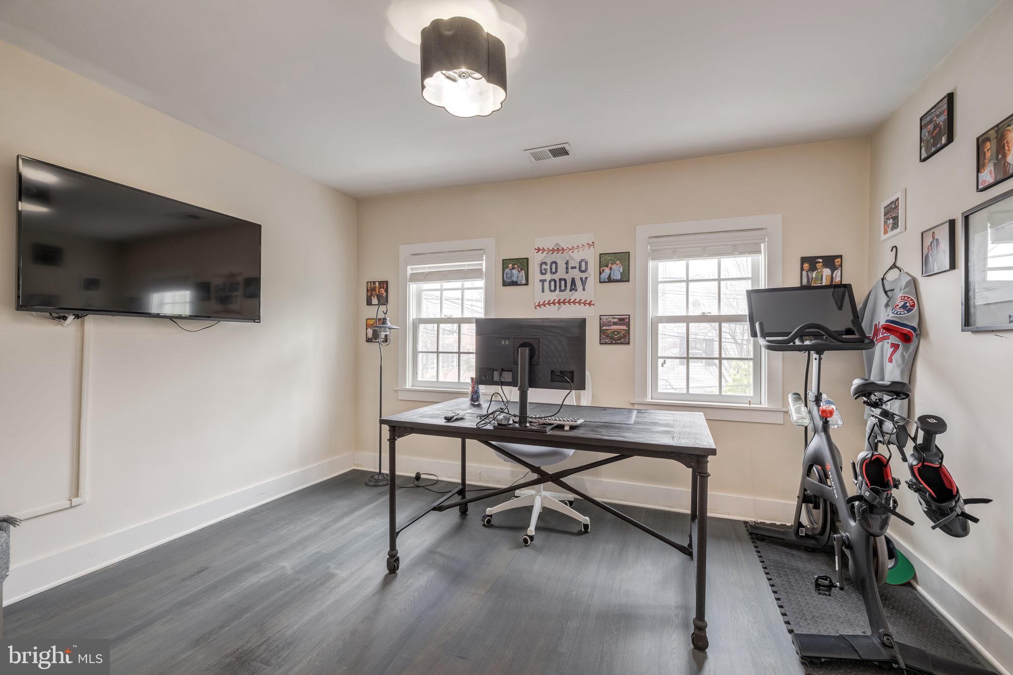 601 South St Asaph Street Alexandria, VA 22314 - Photo 34 of 47 Bedroom 2