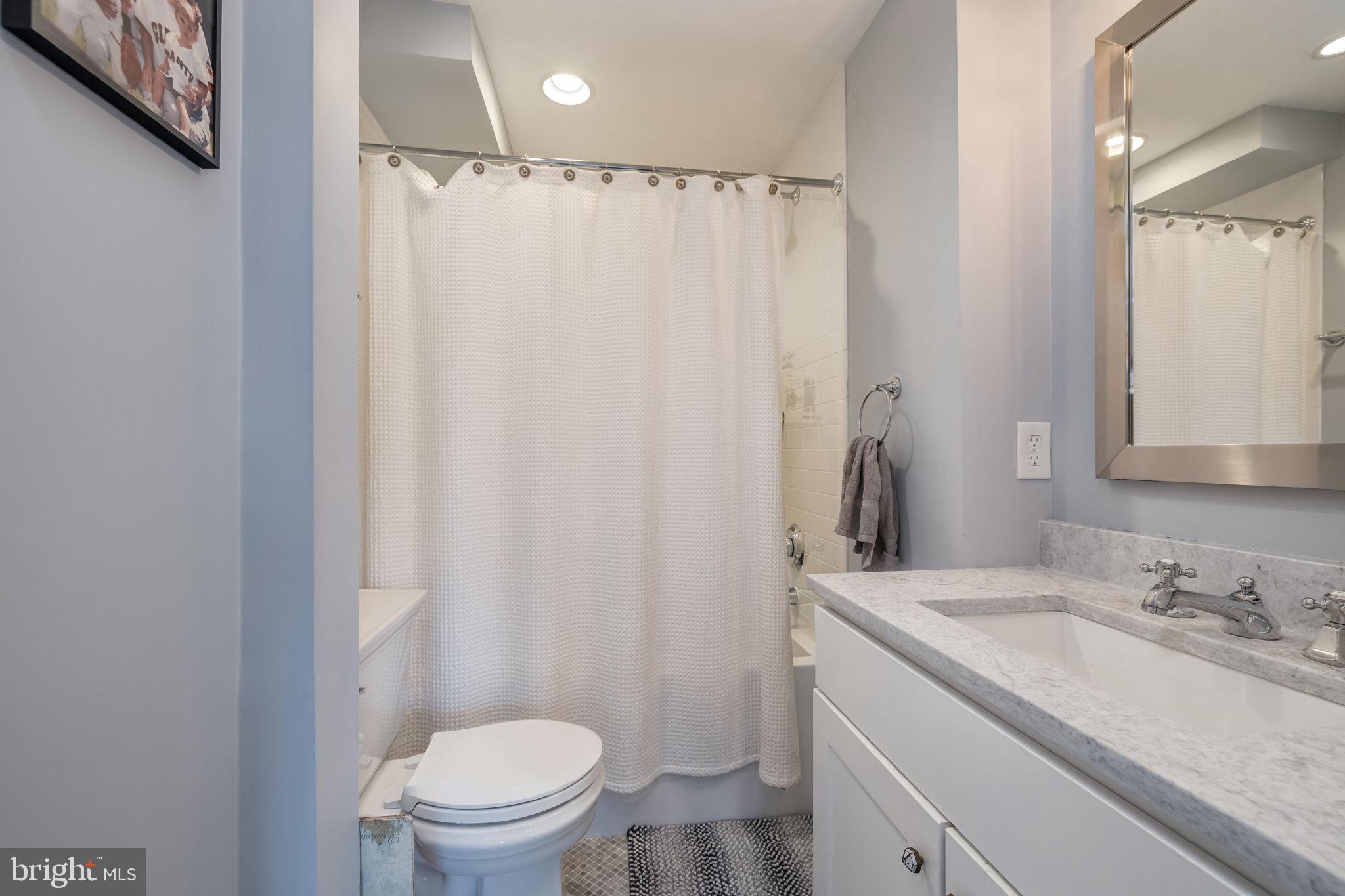 601 South St Asaph Street Alexandria, VA 22314 - Photo 35 of 47 Bathroom 2