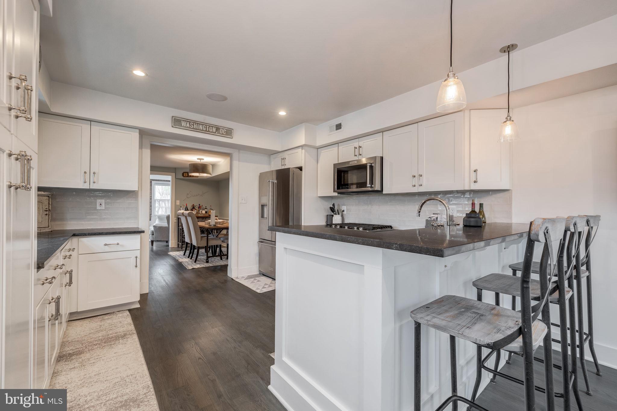 601 South St Asaph Street Alexandria, VA 22314 - Photo 5 of 47 Kitchen