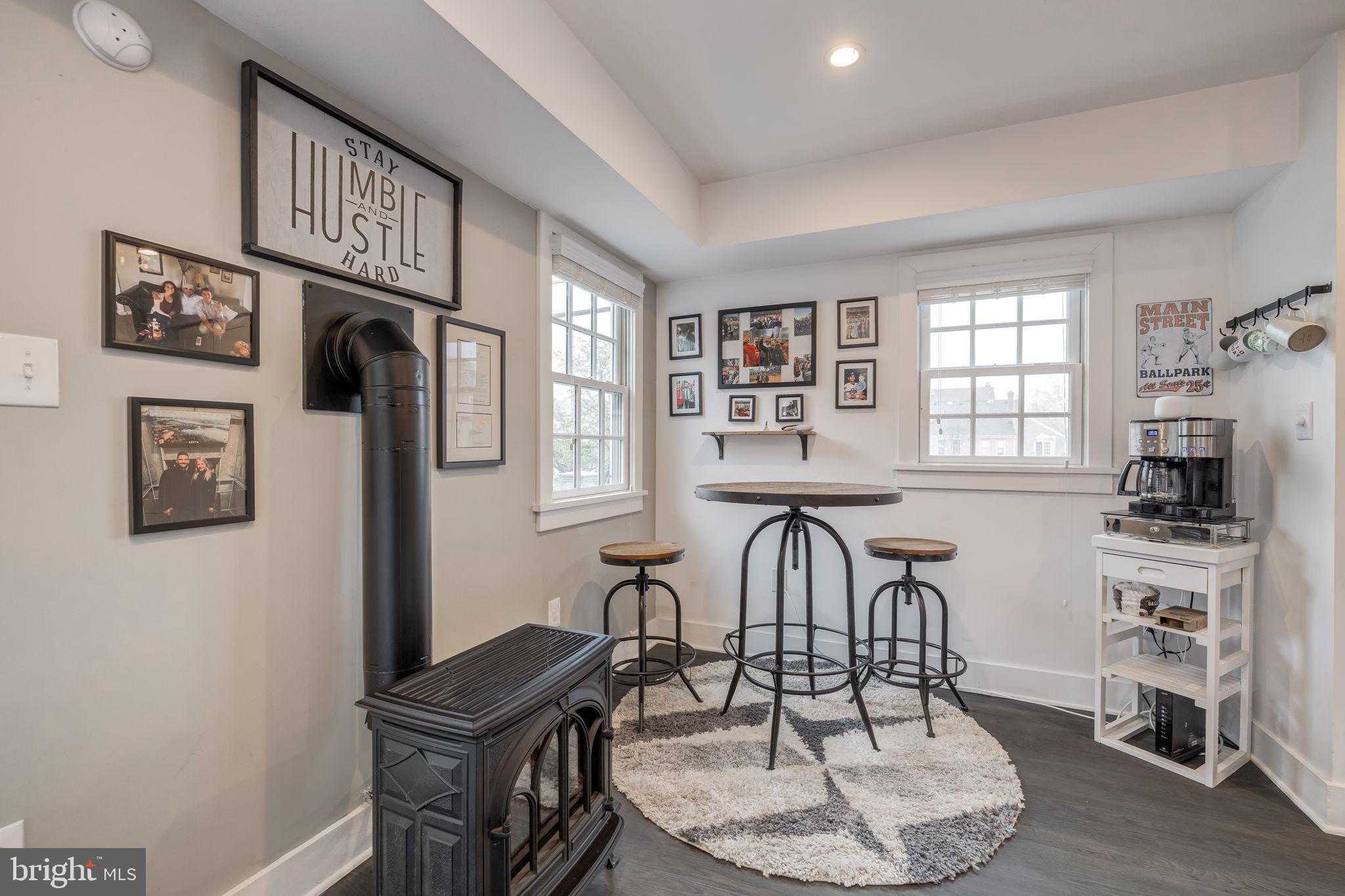 601 South St Asaph Street Alexandria, VA 22314 - Photo 8 of 47 Family Room