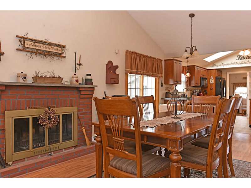 15 Whippoorwill Road Warwick, RI 02888 - Photo 10 of 24 Dining Area.