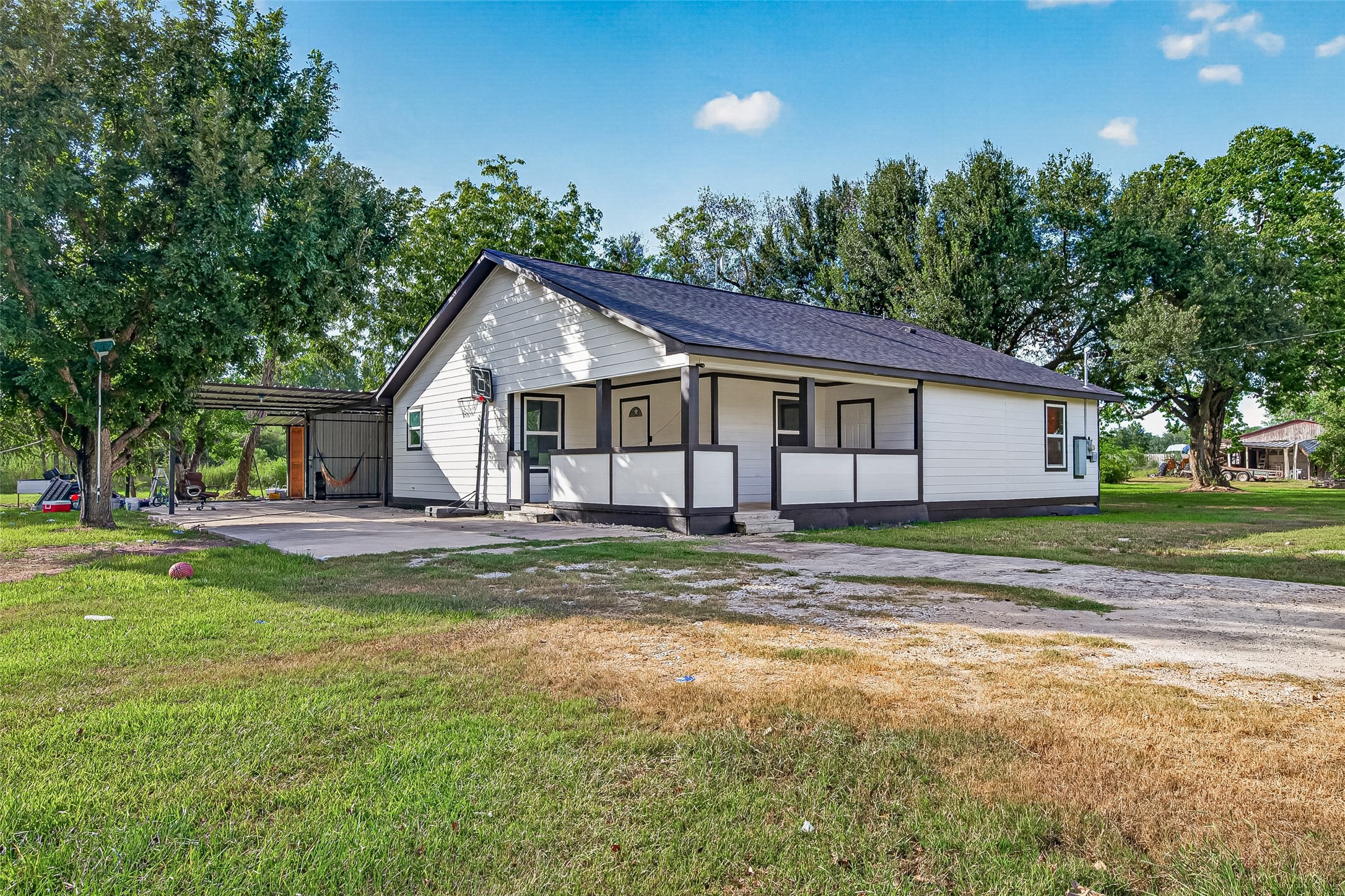4739 Fm 1096 Road Boling, TX 77420 - Photo 1 of 36 Gallery Image 1