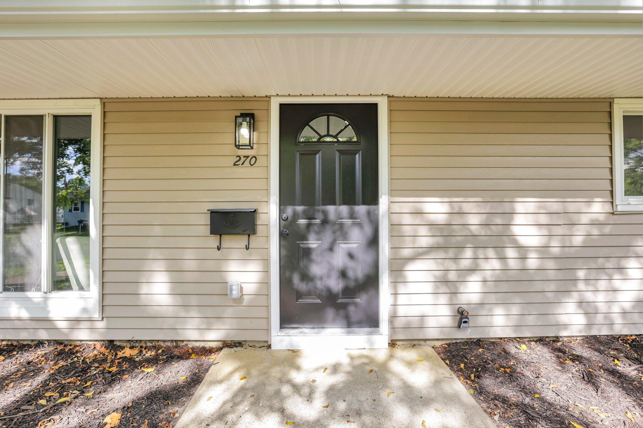 270 Regents Road Columbus, OH 43230 - Photo 2 of 32 29-web-or-mls-0V3A8304