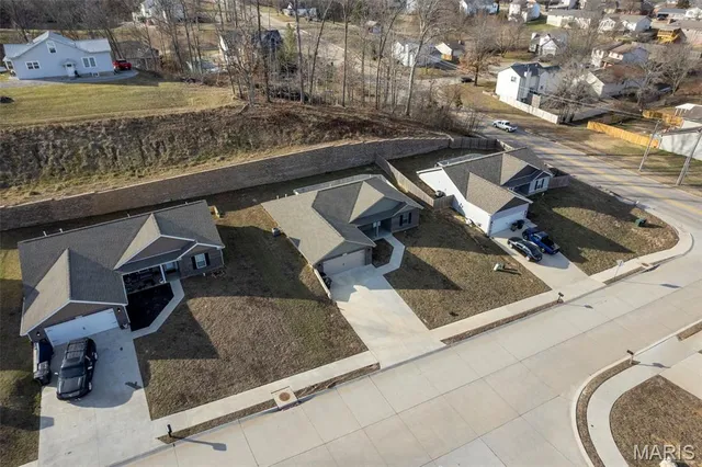 $300,000 | 983 Rifle Dr Cape, Cape Girardeau, MO 63701