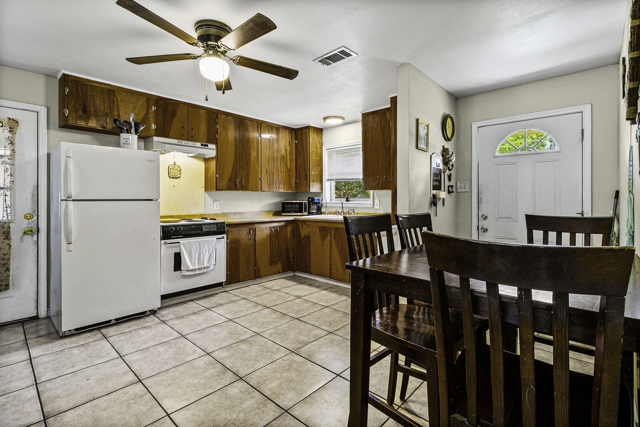 235 Crestway Street Trinity, TX 75862 - Photo 4 of 31