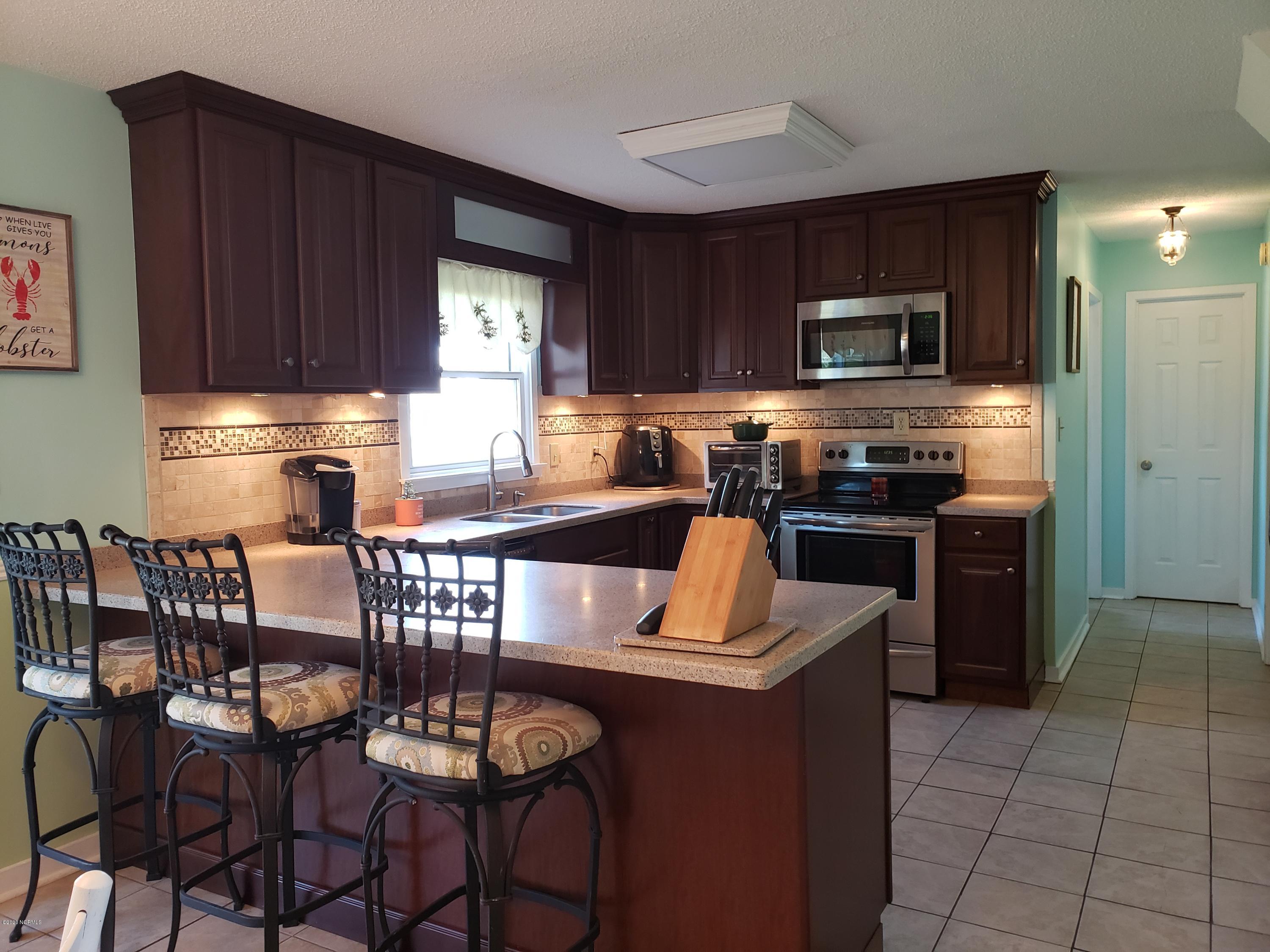 1806 Paulette Road Morehead City, NC 28557 - Photo 11 of 39 Can you see yourself in this kitchen?