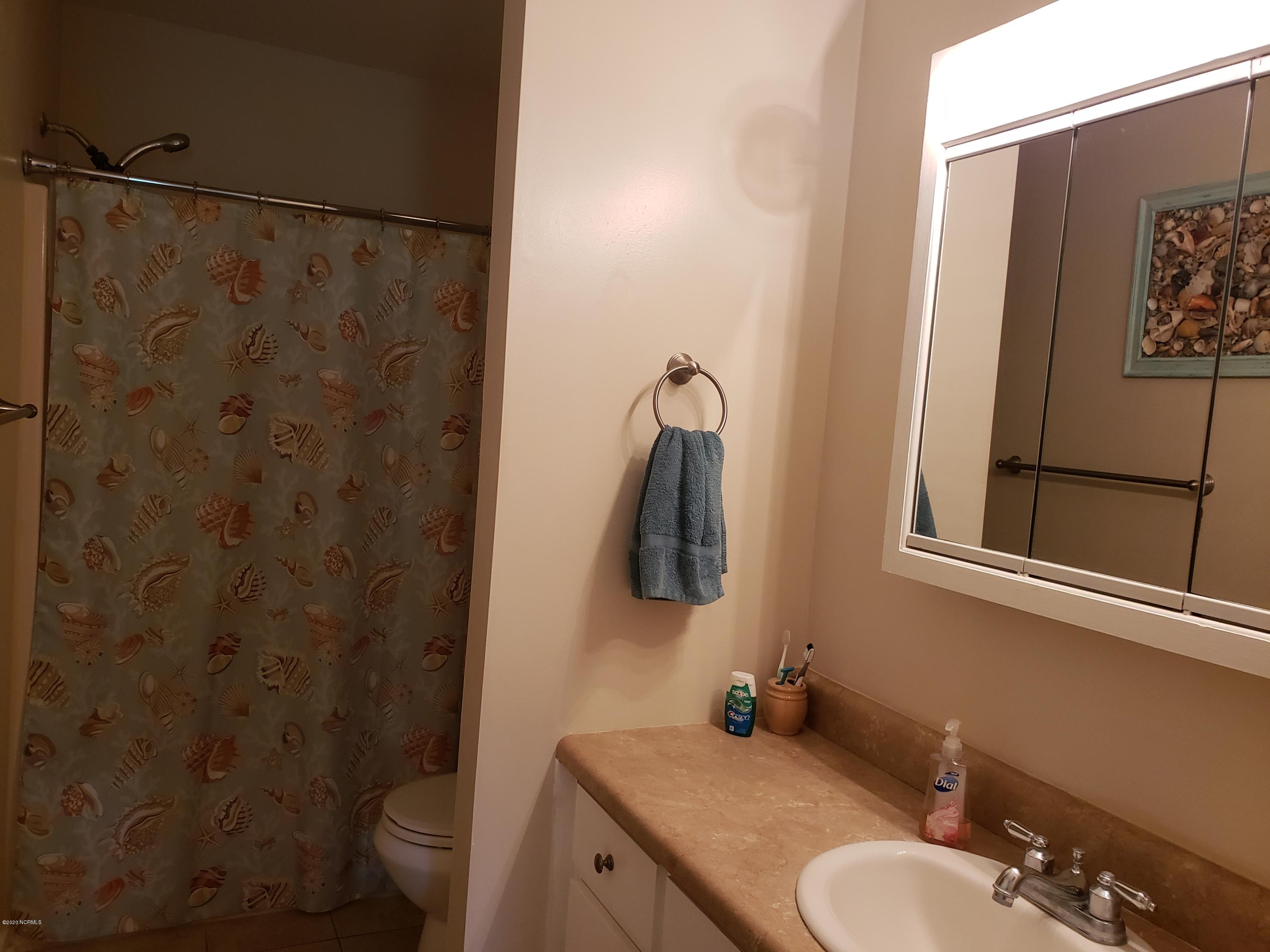 1806 Paulette Road Morehead City, NC 28557 - Photo 17 of 39 Bathroom 1