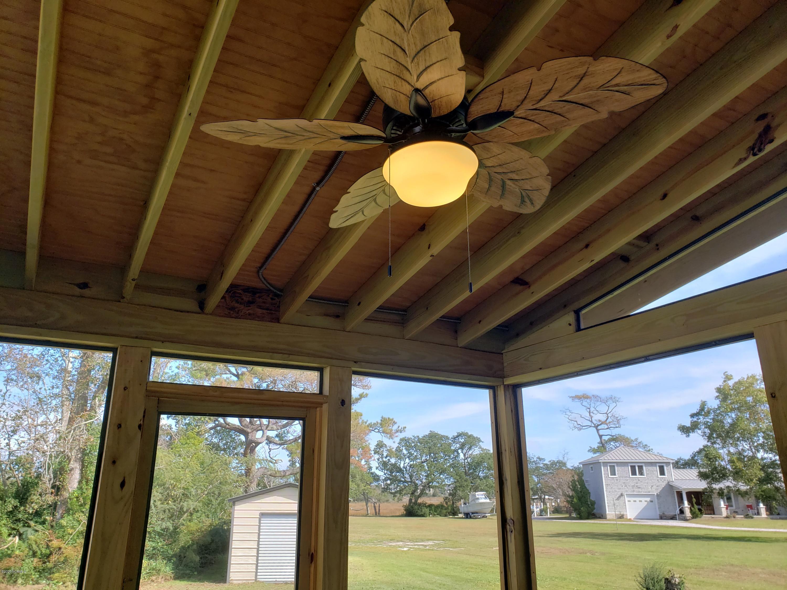 1806 Paulette Road Morehead City, NC 28557 - Photo 29 of 39 Check out that ceiling fan!