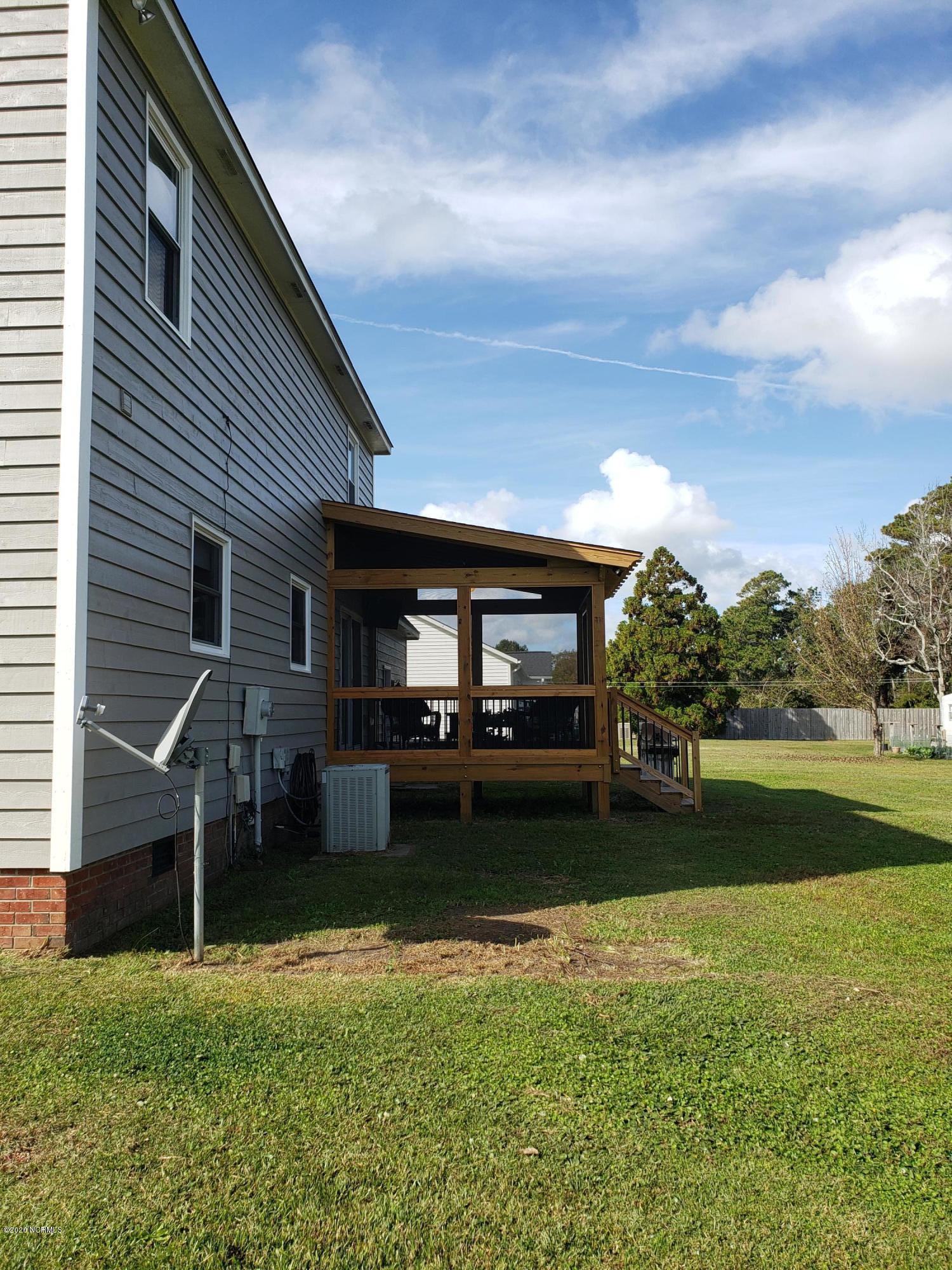 1806 Paulette Road Morehead City, NC 28557 - Photo 30 of 39 From the rear corner