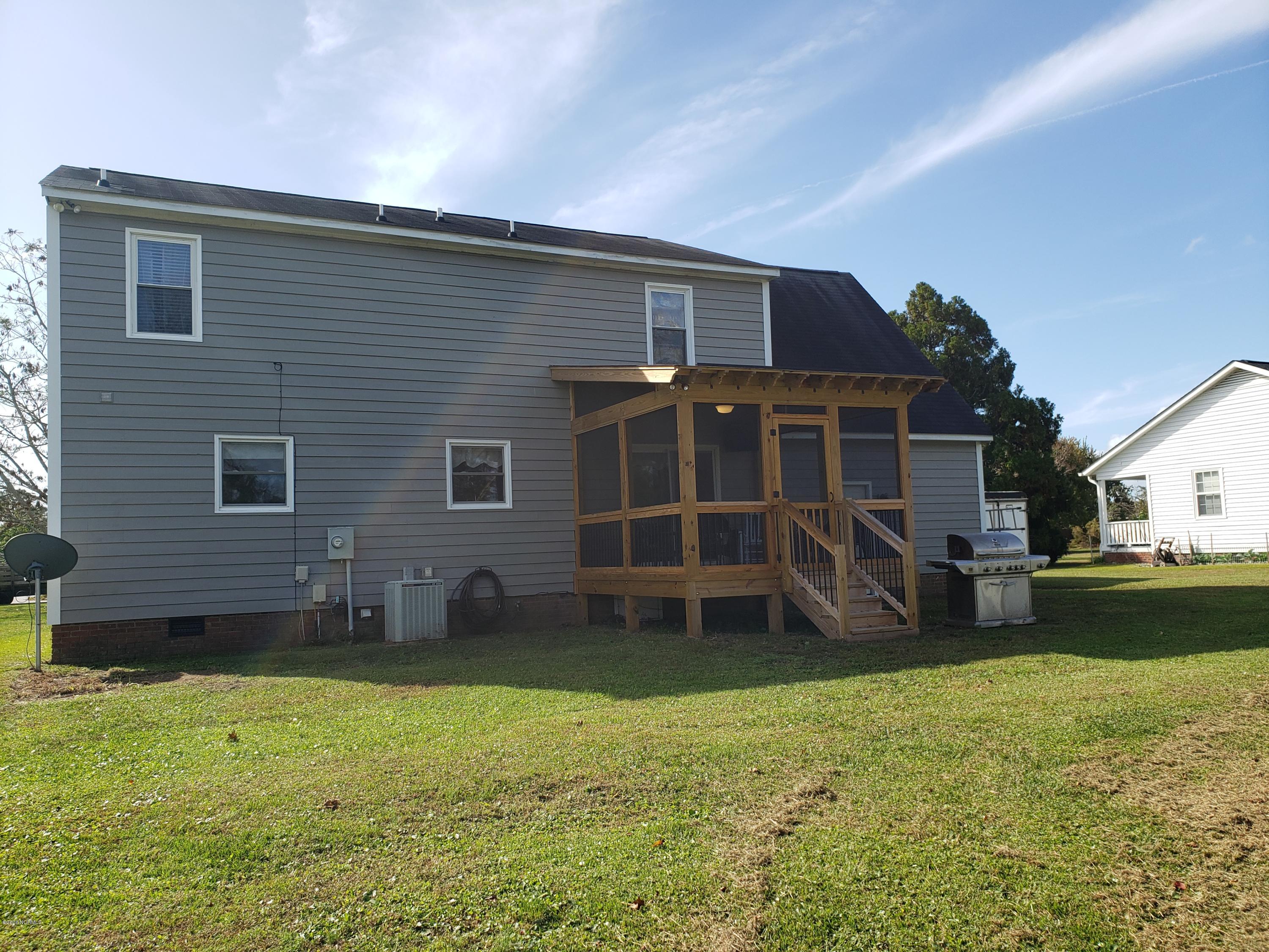 1806 Paulette Road Morehead City, NC 28557 - Photo 31 of 39 From the back yard