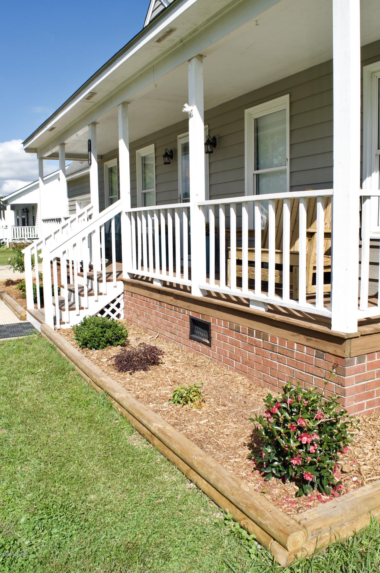 1806 Paulette Road Morehead City, NC 28557 - Photo 7 of 39 DSC-0308