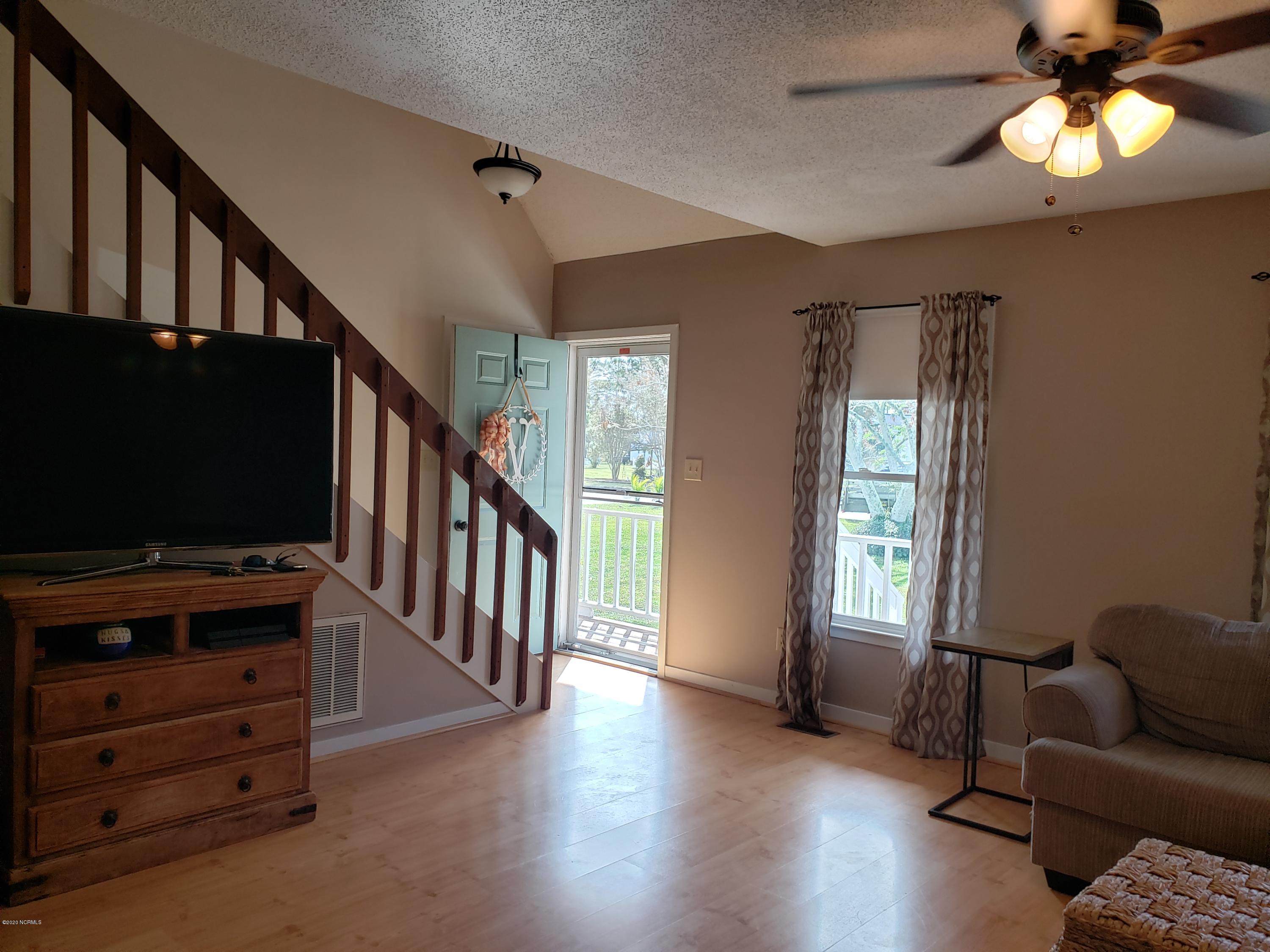 1806 Paulette Road Morehead City, NC 28557 - Photo 9 of 39 20201108_123913