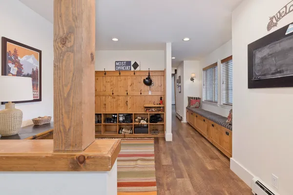 $1,725,000 | 1499 Forest Place, Mammoth Lakes, CA 93546
