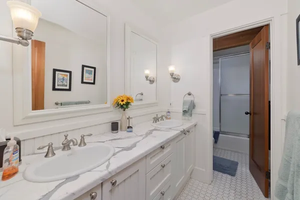 $1,725,000 | 1499 Forest Place, Mammoth Lakes, CA 93546