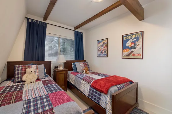 $1,725,000 | 1499 Forest Place, Mammoth Lakes, CA 93546