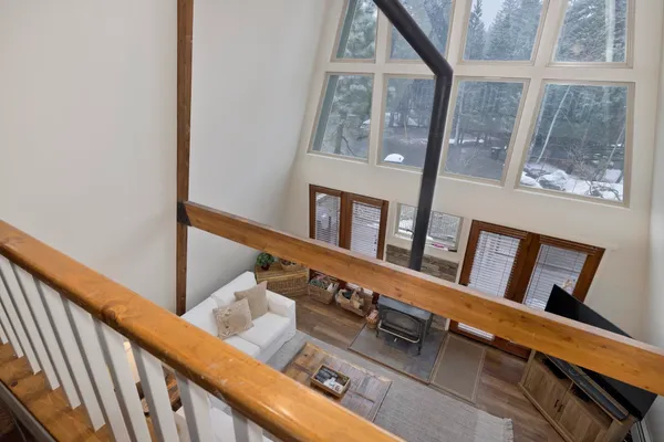 $1,725,000 | 1499 Forest Place, Mammoth Lakes, CA 93546