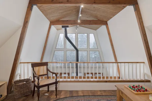 $1,725,000 | 1499 Forest Place, Mammoth Lakes, CA 93546