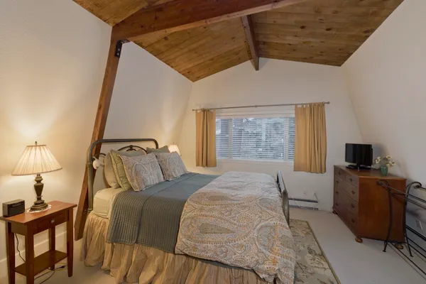 $1,725,000 | 1499 Forest Place, Mammoth Lakes, CA 93546
