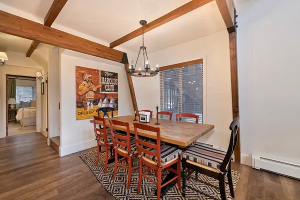 $1,725,000 | 1499 Forest Place, Mammoth Lakes, CA 93546