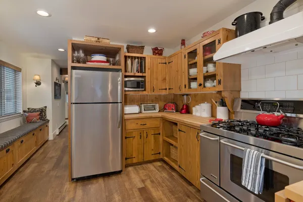 $1,725,000 | 1499 Forest Place, Mammoth Lakes, CA 93546