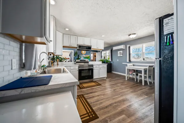 $254,000 | 70118 Highway 131, White Pigeon, MI 49099