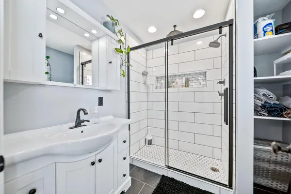 $254,000 | 70118 Highway 131, White Pigeon, MI 49099