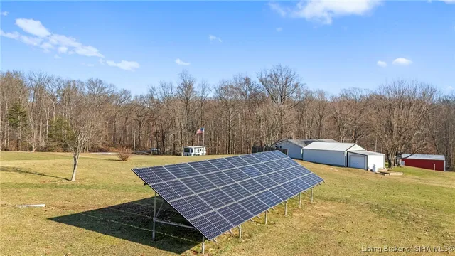 $475,000 | 10605 West Sr 56, Lexington, IN 47138