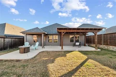 $435,000 | 10424 Colina Drive, Fort Worth, TX 76126
