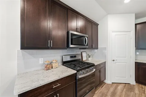 $435,000 | 10424 Colina Drive, Fort Worth, TX 76126