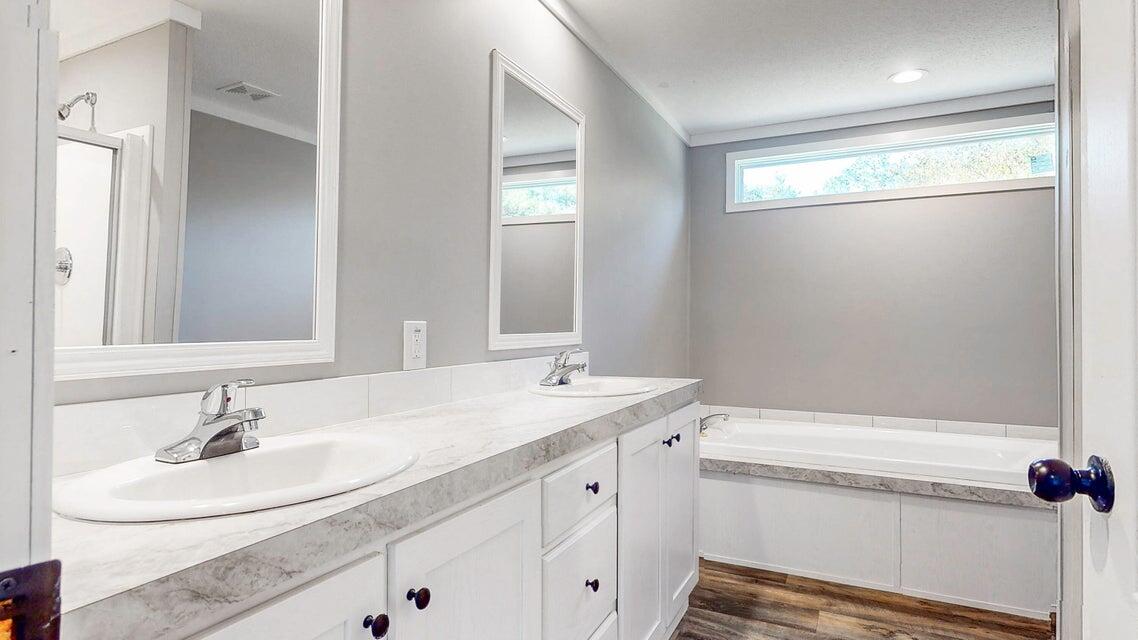 311 Starbright Lane Moncks Corner, SC 29461 - Photo 6 of 66 20241115152941478381000000-o