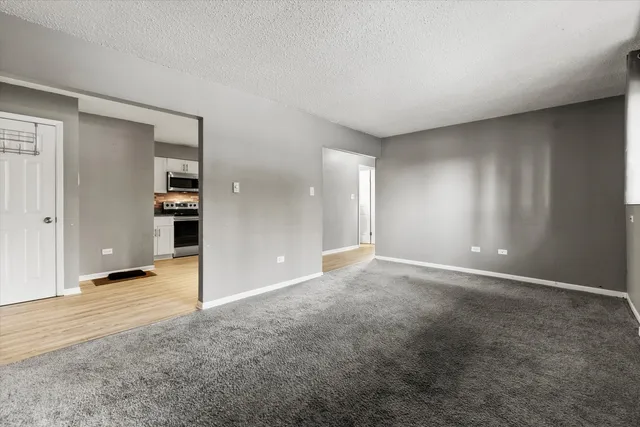 $135,000 | 218 Madison Street, Unit 1C, Joliet, IL 60435