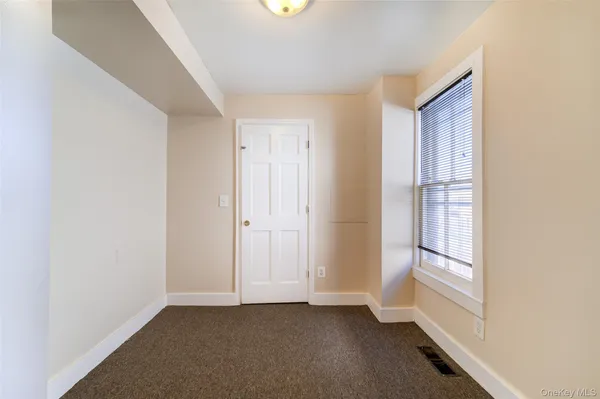 $2,000 | 82 Sprague Avenue, Middletown, NY 10940