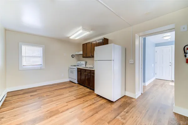 $2,000 | 82 Sprague Avenue, Middletown, NY 10940