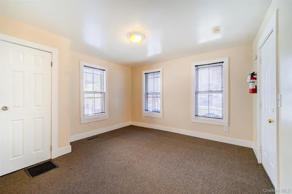 $2,000 | 82 Sprague Avenue, Middletown, NY 10940