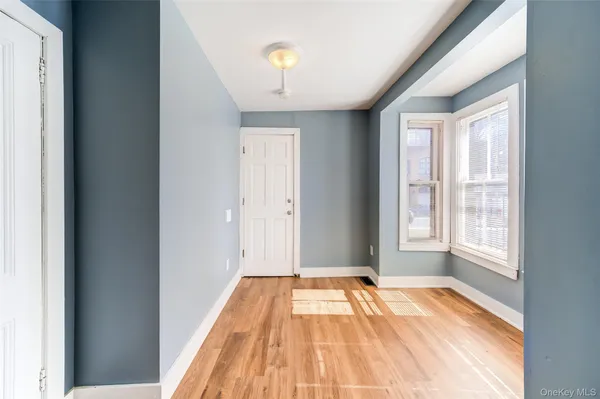 $2,000 | 82 Sprague Avenue, Middletown, NY 10940