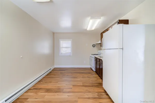 $2,000 | 82 Sprague Avenue, Middletown, NY 10940