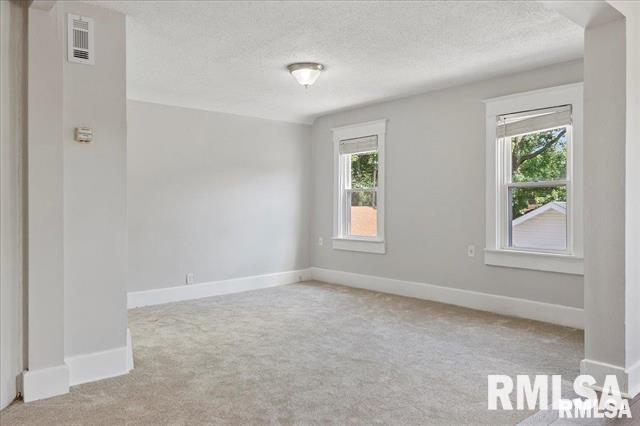 2510 East Keys Avenue Springfield, IL 62702 - Photo 15 of 31