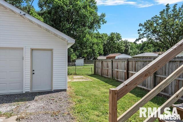2510 East Keys Avenue Springfield, IL 62702 - Photo 29 of 31
