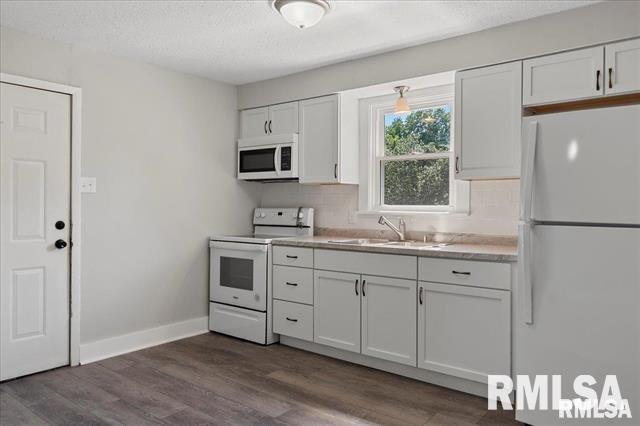 2510 East Keys Avenue Springfield, IL 62702 - Photo 5 of 31