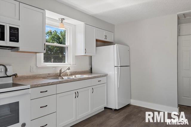 2510 East Keys Avenue Springfield, IL 62702 - Photo 8 of 31