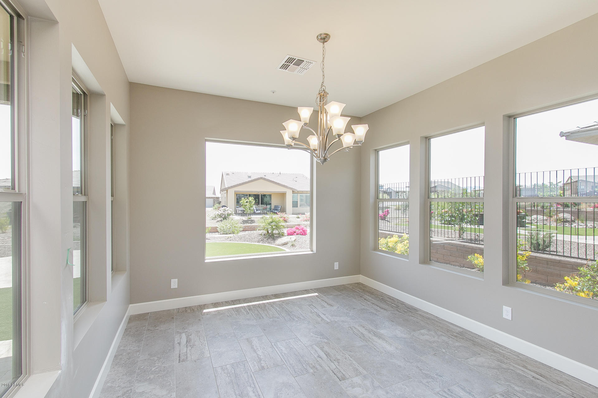 17667 East Woolsey Way Rio Verde, AZ 85263 - Photo 4 of 45 4) DINING