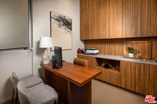 $5,885 | 3223 Wilshire Boulevard, Unit 407, Santa Monica, CA 90403