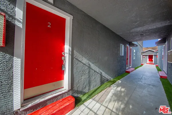 $1,627,500 | 1377 North Warren Avenue, Long Beach, CA 90813
