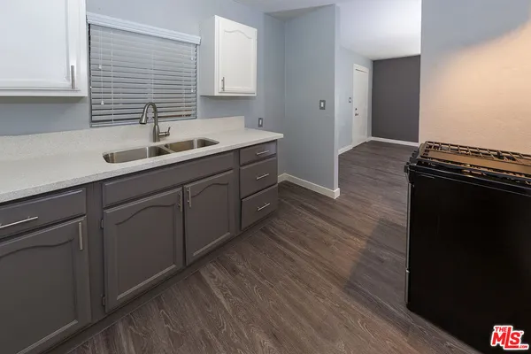 $1,627,500 | 1377 North Warren Avenue, Long Beach, CA 90813