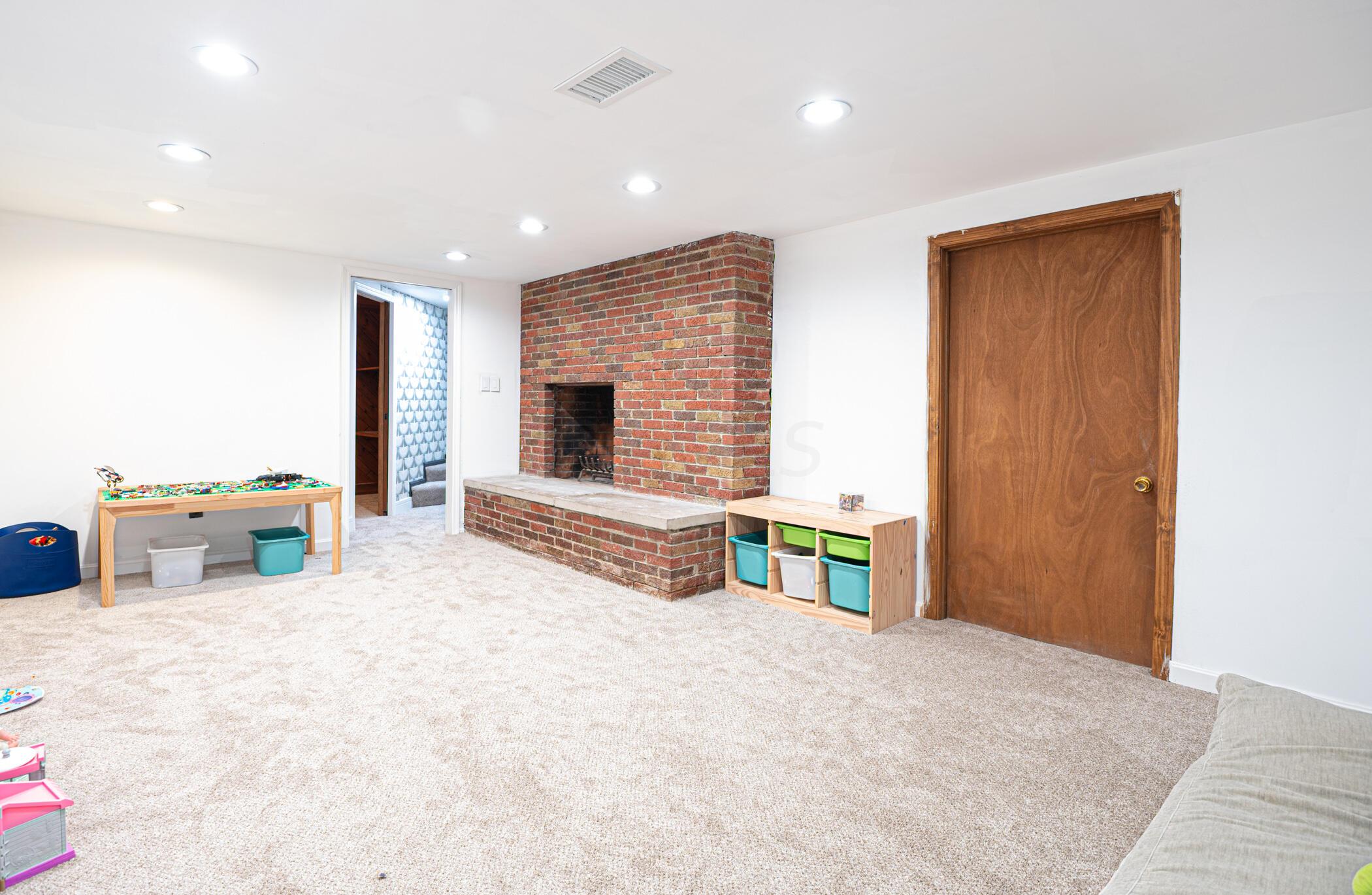 2635 Mt Holyoke Road Columbus, OH 43221 - Photo 32 of 42 Basement Playroom.